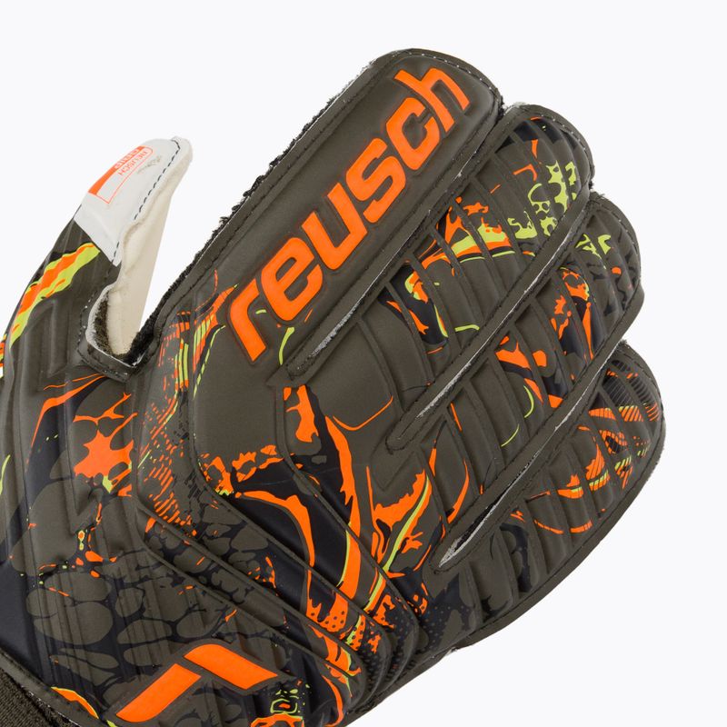 Mănuși de portar Reusch Attrakt Grip verde 5370018-5556 3
