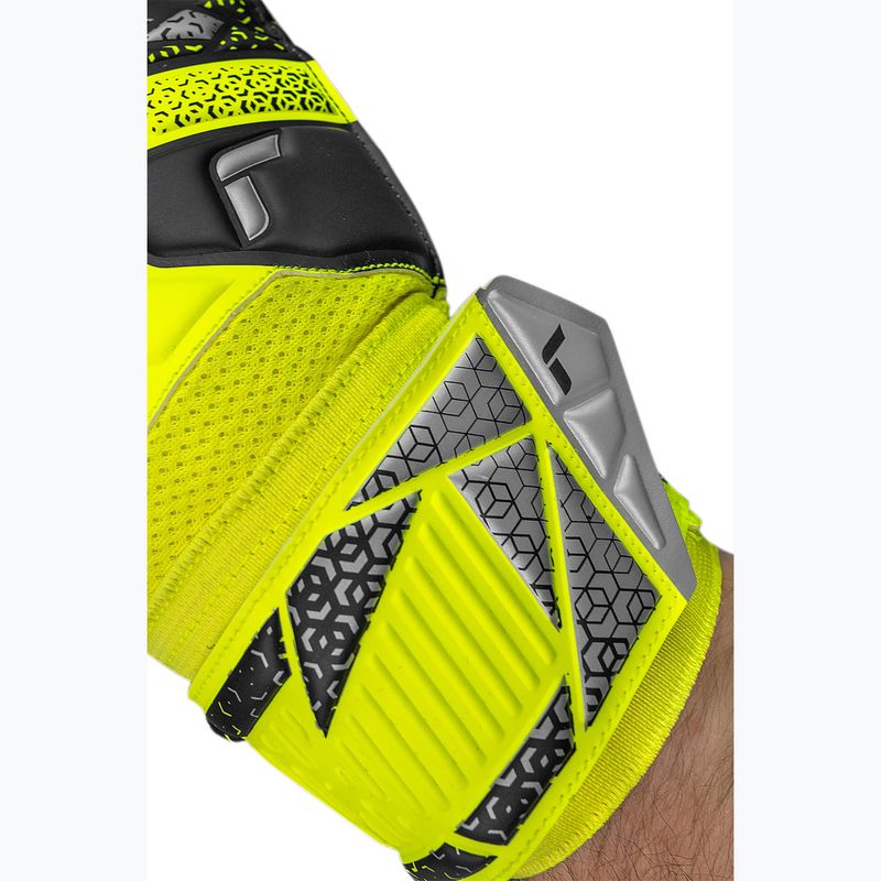 Mănuși de portar Reusch Attrakt Solid safety yellow/silver 7