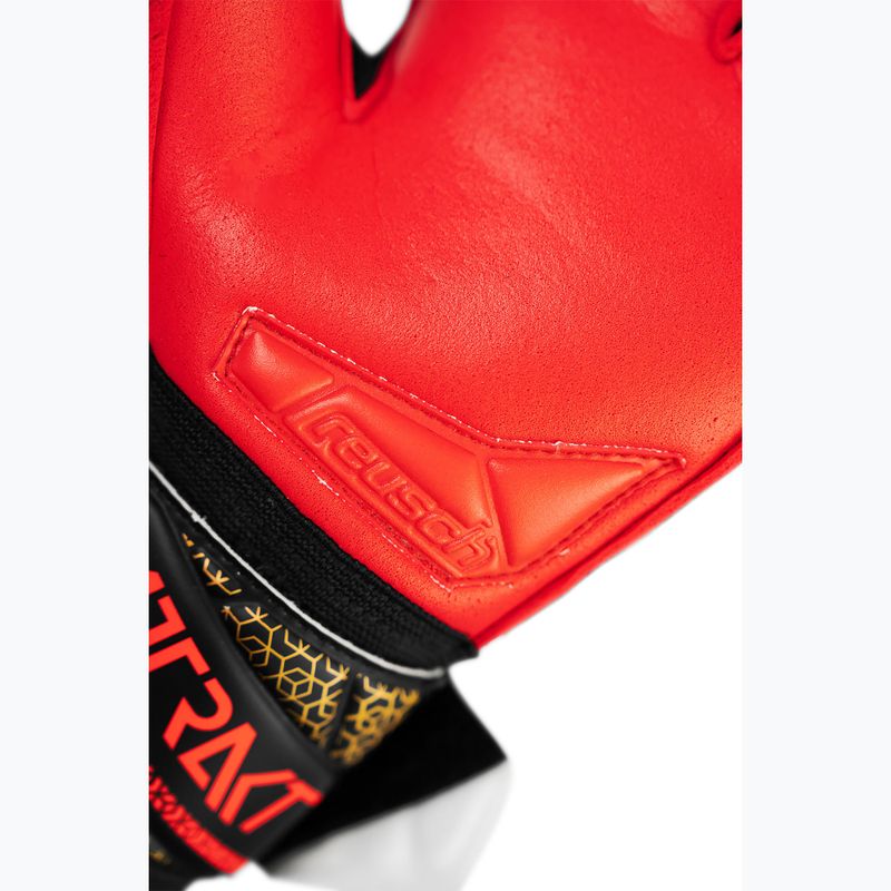 Mănuși de portar Reusch Attrakt Silver Junior black/gold/fiery red 7