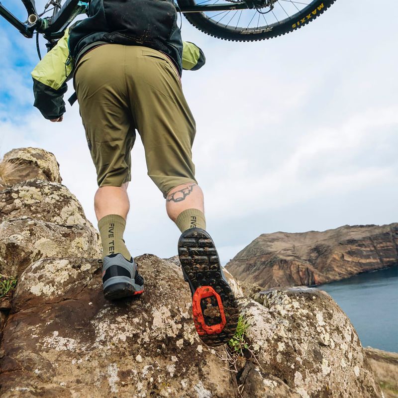 Încălțăminte de ciclism MTB pentru bărbați adidas FIVE TEN Trailcross Clip In core black/grey three/red 13