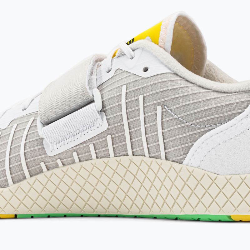 adidas The Total pantofi de antrenament alb și gri 10