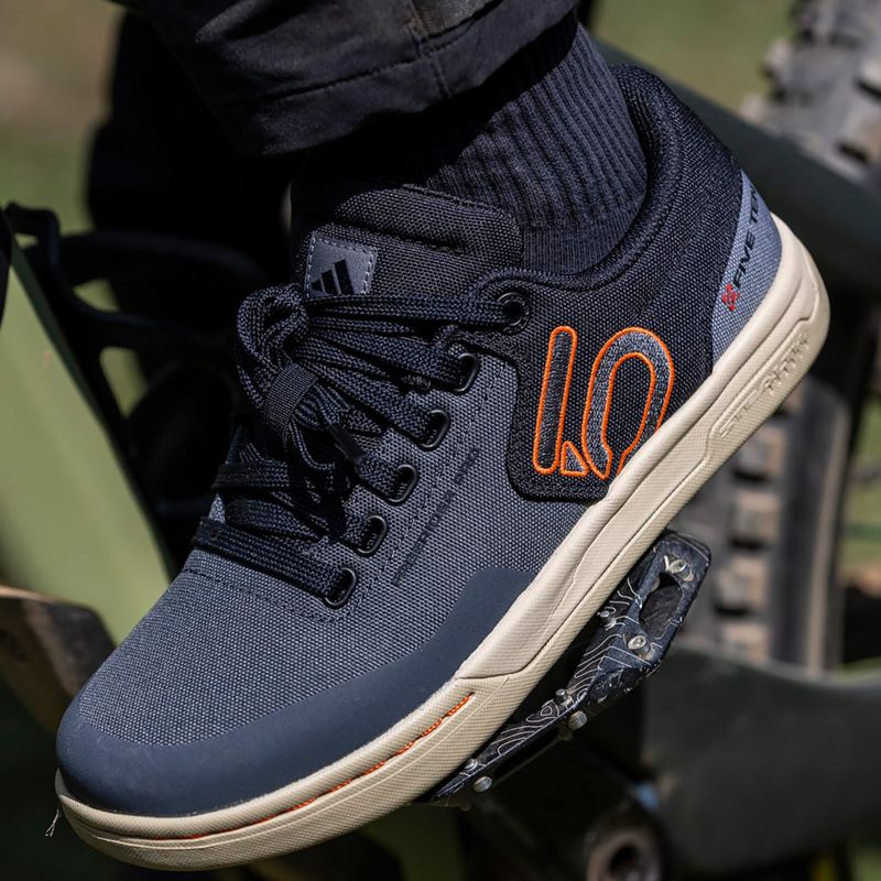 Încălțăminte de ciclism de platformă pentru femei adidas FIVE TEN Freerider Pro Canvas W grey six/grey four/impact orange 14