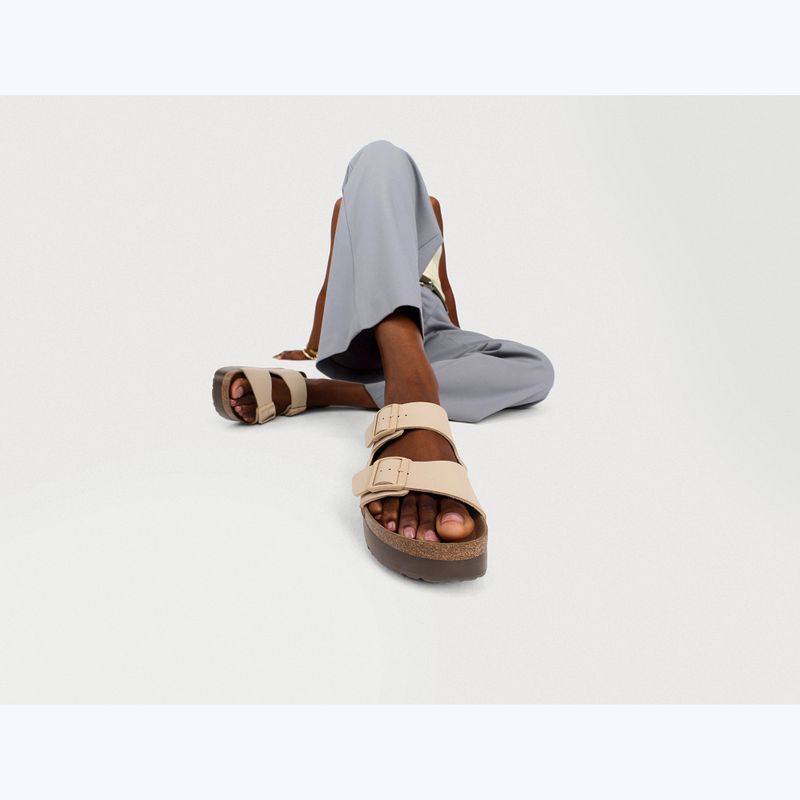 Klapki BIRKENSTOCK x Papillio Arizona Flex Platform Birko-Flor Narrow sandcastle 7