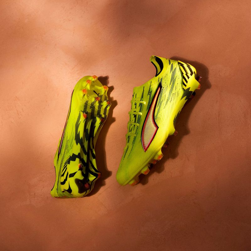 Încălțăminte de fotbal PUMA Ultra 6 Ultimate FG yellow alert/puma black/glowing red/lime squeeze 9