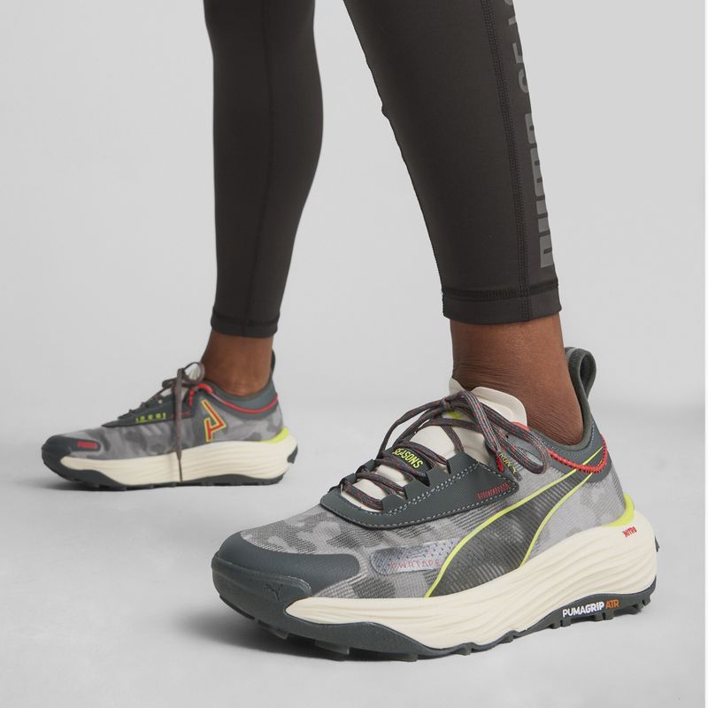 Încălțăminte de alergat pentru femei PUMA Voyage Nitro 3 gray 9