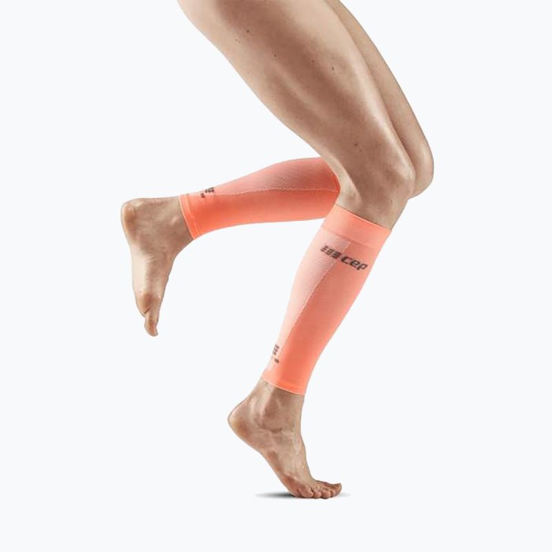 Benzi compresive de gambe pentru femei CEP Ultralight Calf coral/cream 3