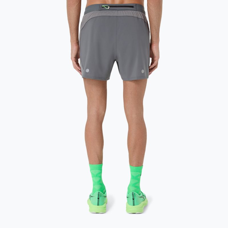 Pantaloni scurți de alergare pentru bărbați ASICS Road 5IN clay grey/steel grey/illuminate green 3