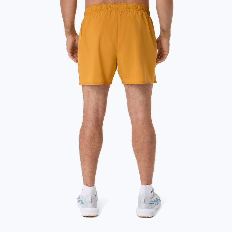 Pantaloni scurți de alergare pentru bărbați ASICS Core 5IN sandstorm 3