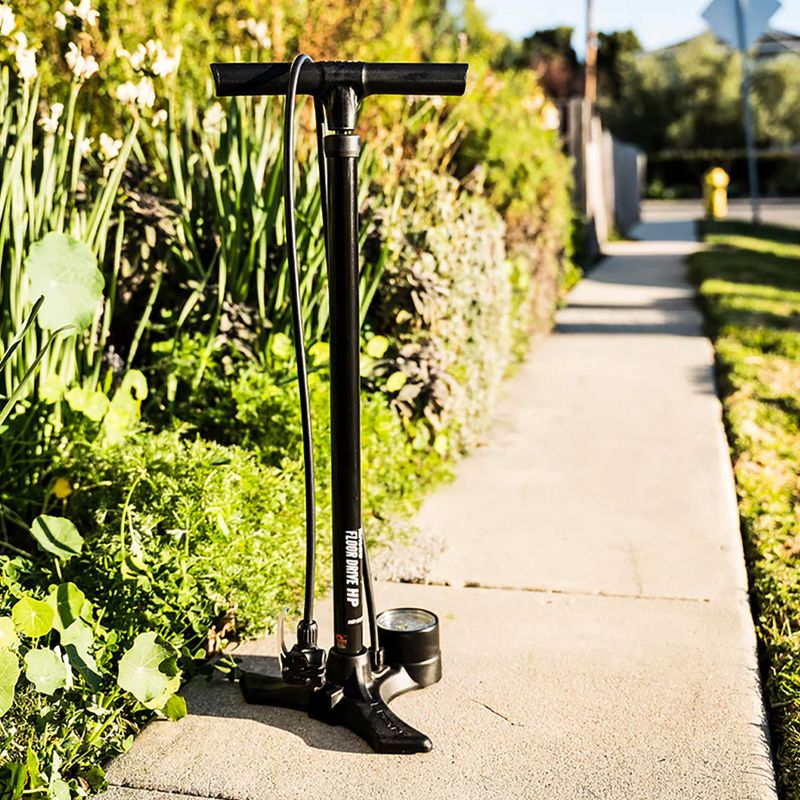 Pompă pentru bicicletă Lezyne Macro Floor Drive DV 220psi flat black 5