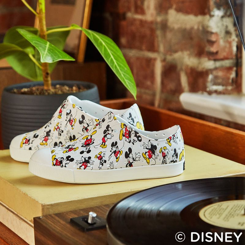 Pantofi de sport pentru copii Native Jefferson Print Disney Jr alb scoică/alb scoică/alb cu imprimeu peste tot 14