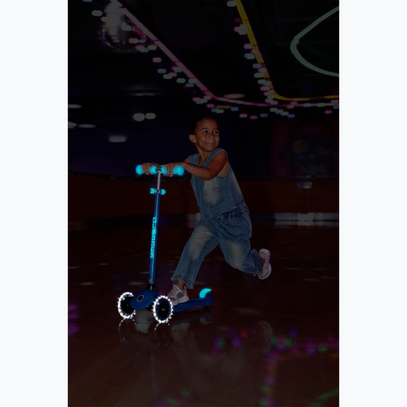 Trotinetă cu trei roți pentru copii Globber Primo Plus Glow Lights petrol blue 17