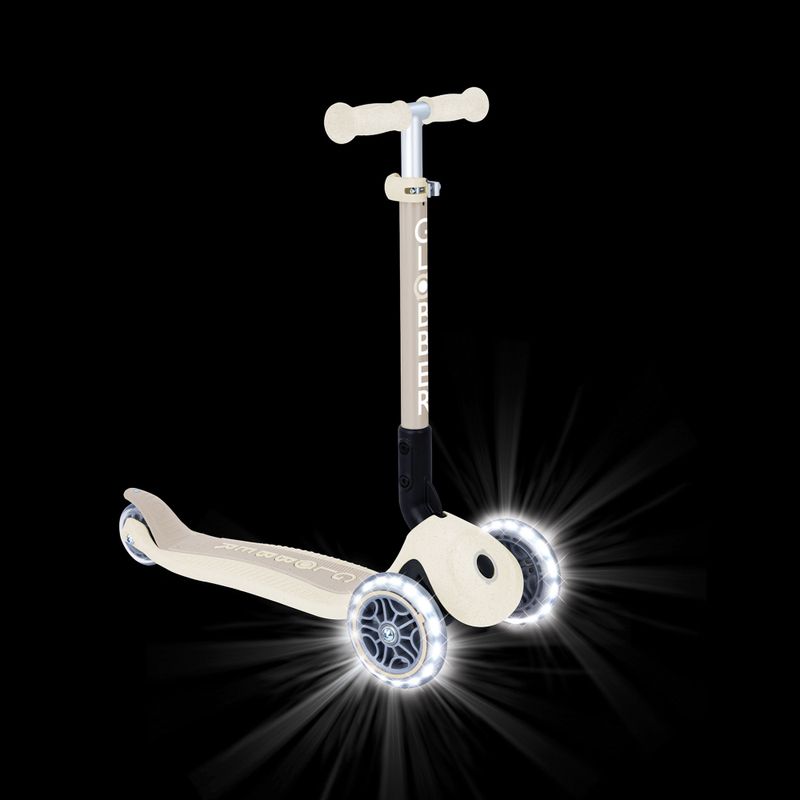 Trotinetă cu trei roți pentru copii Globber Junior Foldable Lights Eco coconut 11