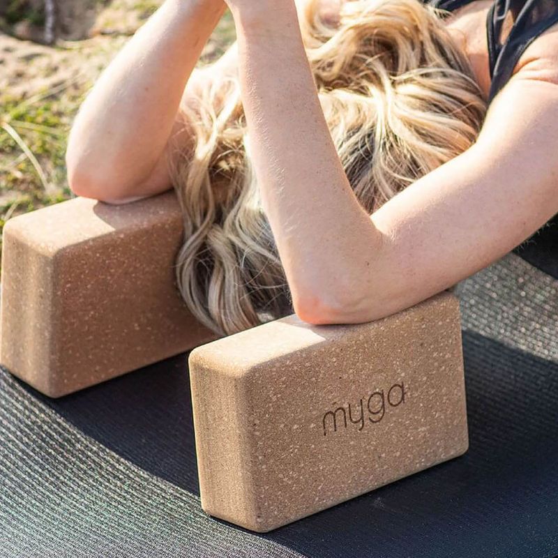 Cub pentru yoga Myga Cork Block brown 11