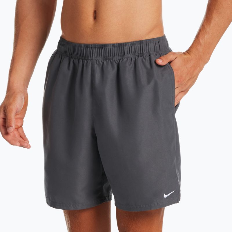 Pantaloni scurți de înot bărbați Nike Essential 7" Volley gri închis NESSA559-018 4