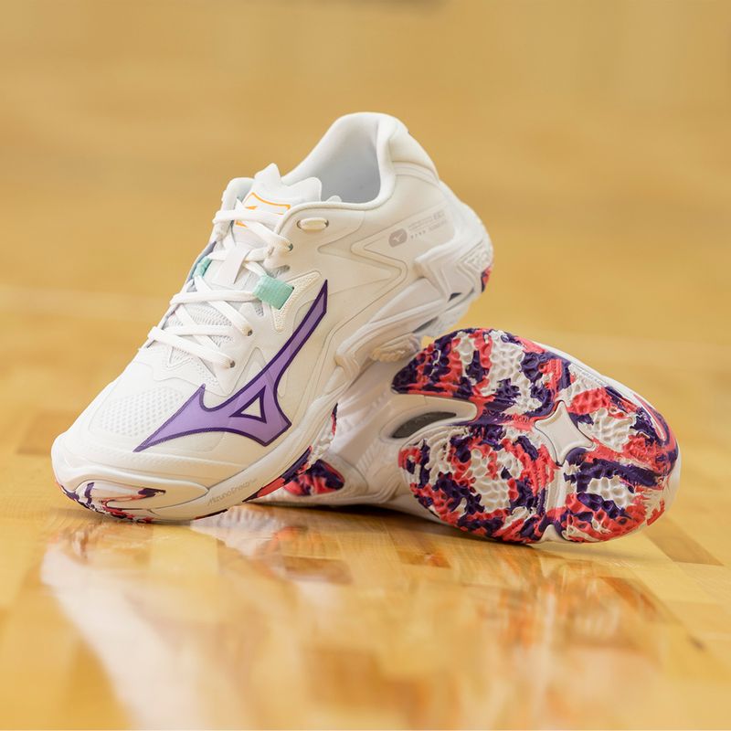Pantofi de volei damă Mizuno Wave Lightning Z8 alb/violet indigo/camelliaros 13