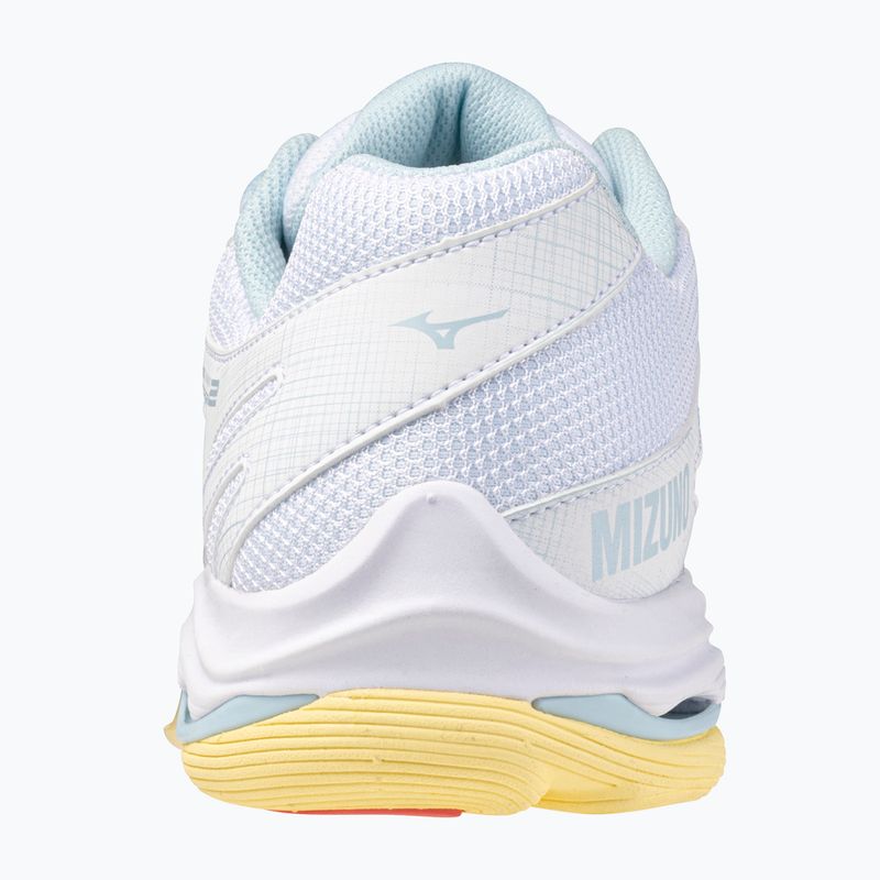 Încălțăminte de volei pentru femei Mizuno Wave Voltage 2 white/calypso coral/pale banan 3