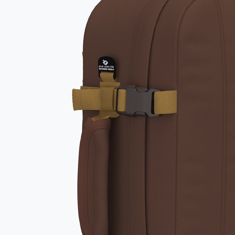 Rucsac turistic CabinZero Classic 44 l belgian chocolate 10