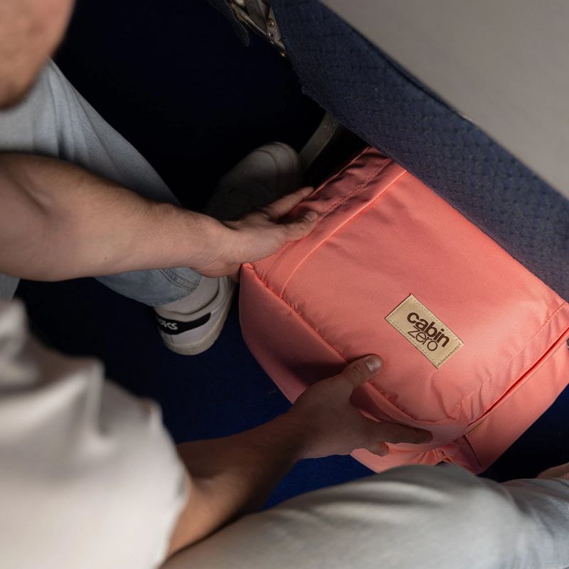 Rucsac de călătorie CabinZero Classic Tech 28 roz 18