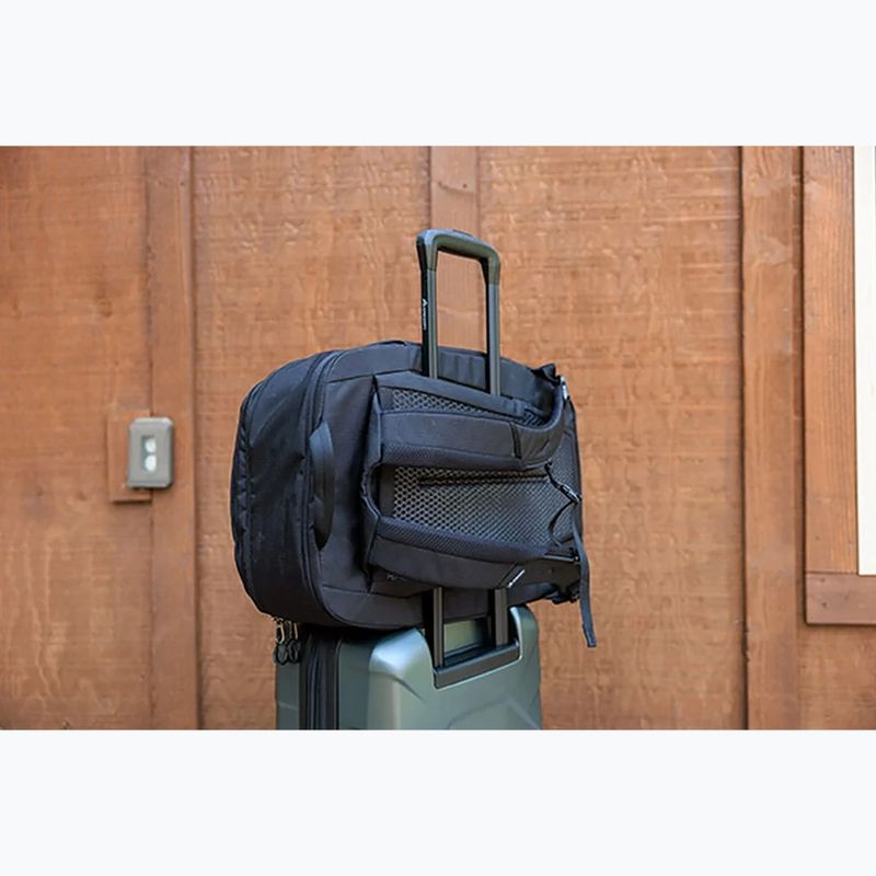 Rucsac turistic Gregory Border Carry On 40 l black lichen 13
