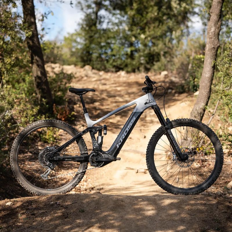 Bicicletă electrică pentru bărbați KROSS Moon Boost 1.0 el. 630 Wh grey/black/gloss 16