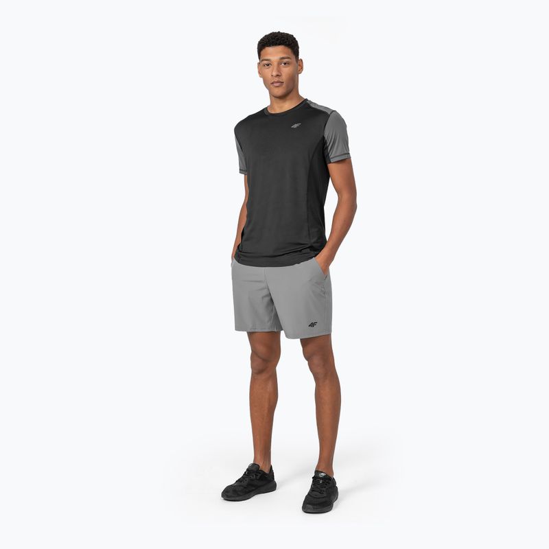 Pantaloni scurți de antrenament pentru bărbați 4F H4Z22-SKMF010 gri 2