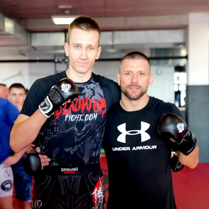 Mănuși de grappling DBX BUSHIDO MMA Premium negru 13