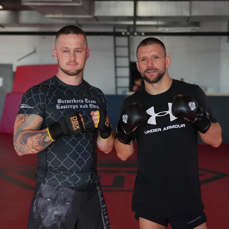 Mănuși de grappling DBX BUSHIDO MMA Premium negru 14