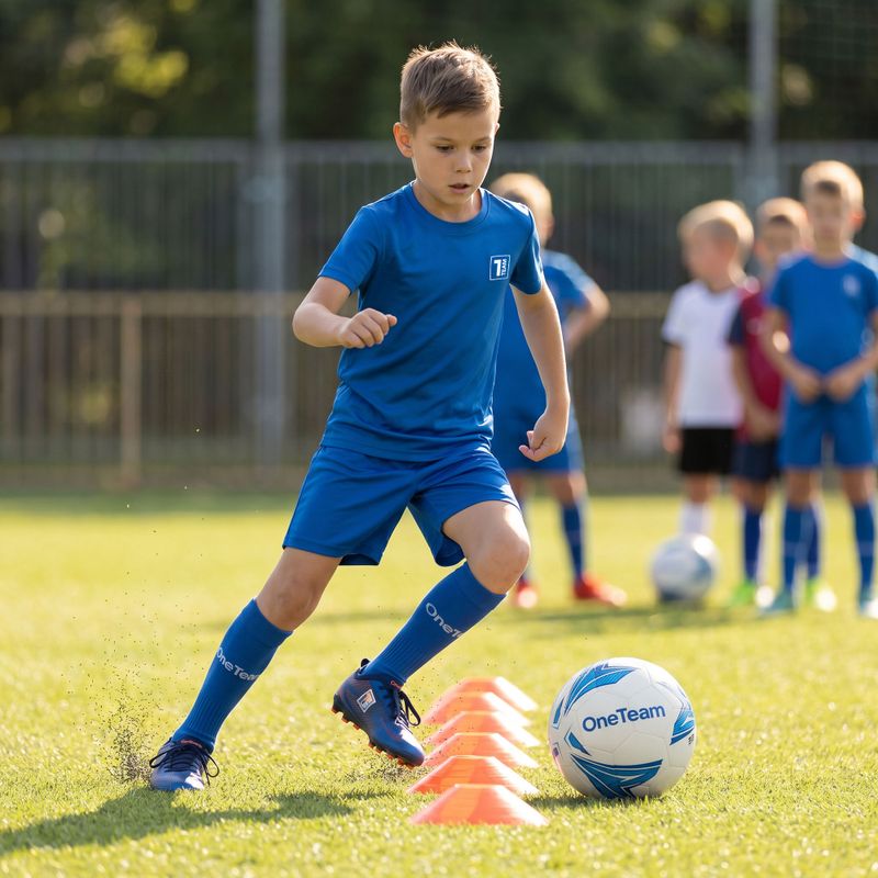 Set fotbal pentru copii OneTeam Precision Set tricou și pantaloni scurți albastru 14