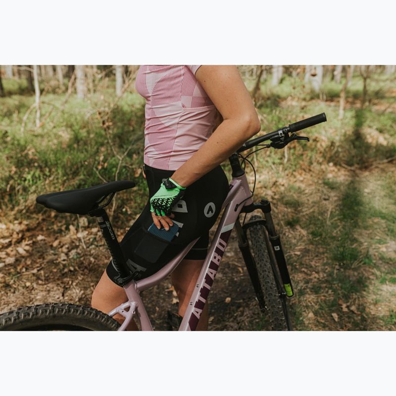 Pantaloni scurți de ciclism pentru femei ATTABO Kirun Pro WMNS Bib Shorts Cargo negri 18