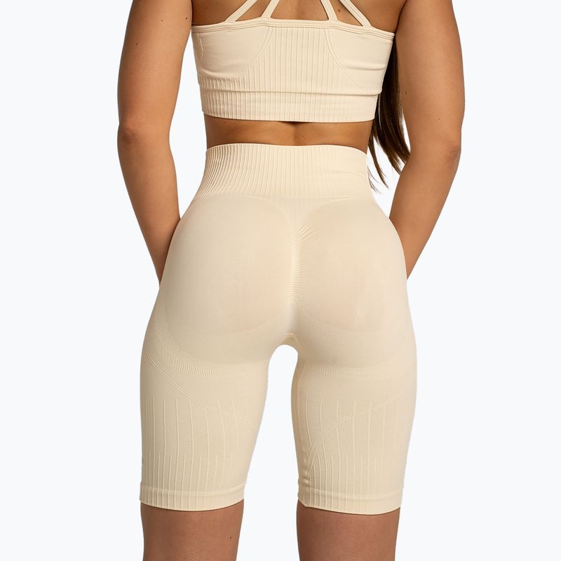 Pantaloni scurți de antrenament pentru femei Gym Glamour Push Up 2.0 nude 2