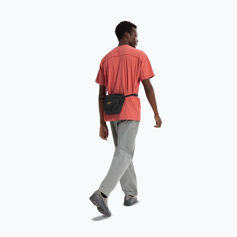 Borsetă Arcteryx Mantis 2 2,5 l 24k black 7