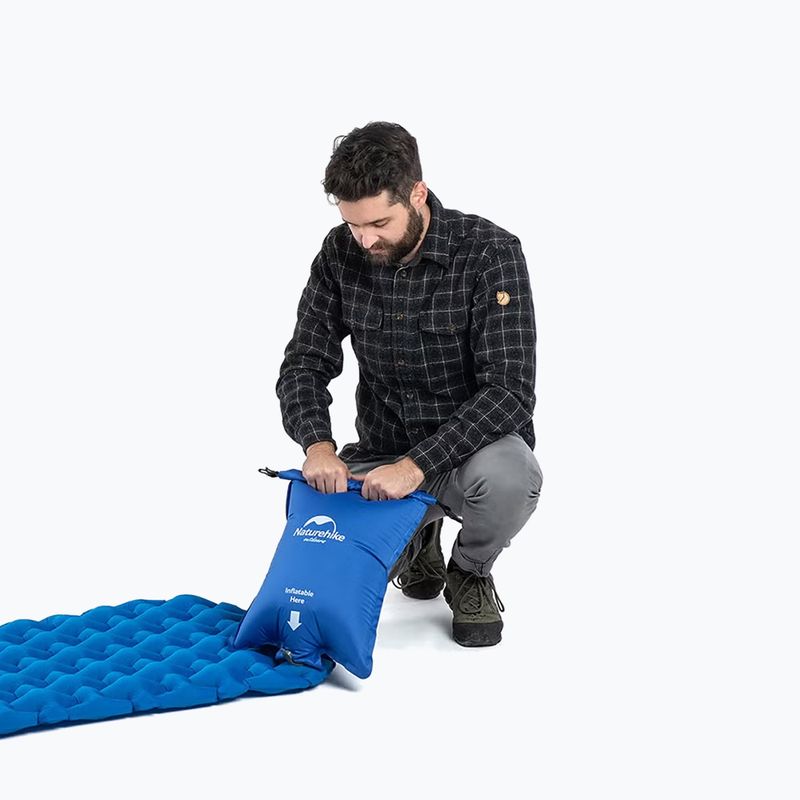 Sac cu funcție de pompă Naturehike Inflatable blue 7