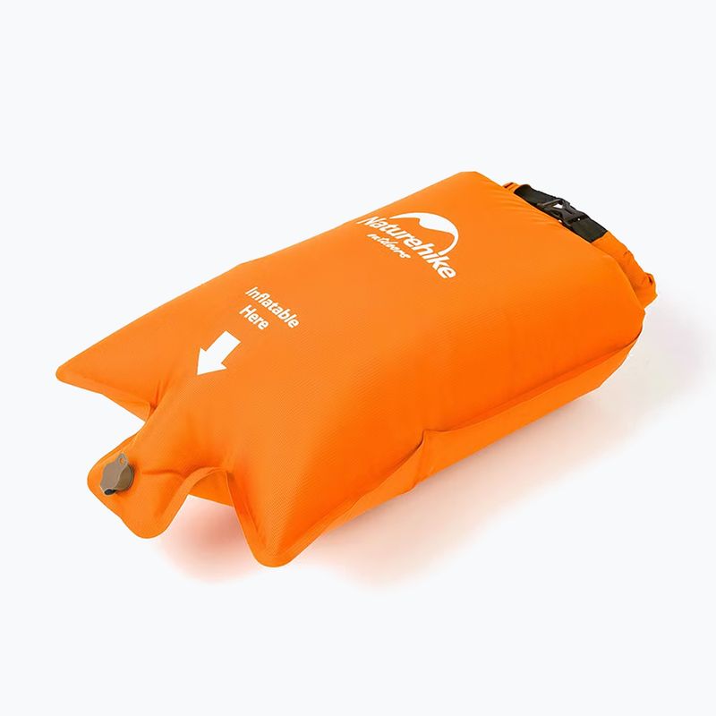 Sac cu funcție de pompă Naturehike Inflatable orange 2