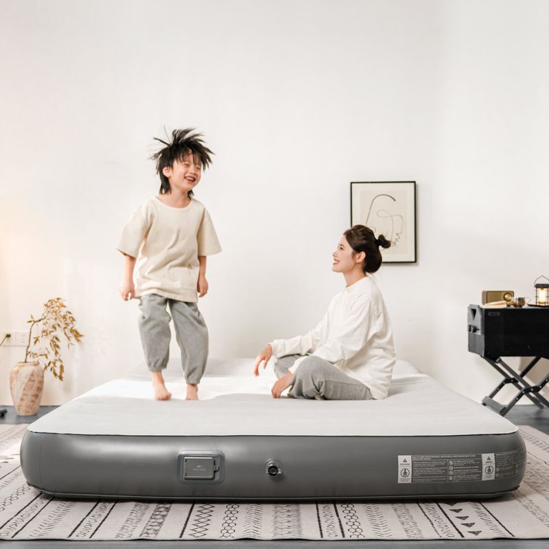 Saltea gonflabilă Naturehike Chenjing with Pillow Triple grey 4