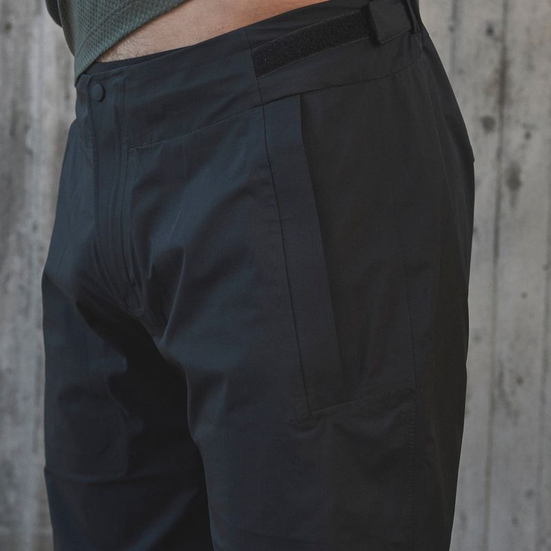 Pantaloni de ciclism pentru bărbați POC Motion Rain uranium black 9