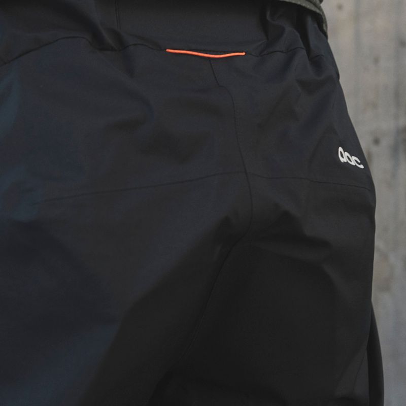 Pantaloni de ciclism pentru bărbați POC Motion Rain uranium black 10