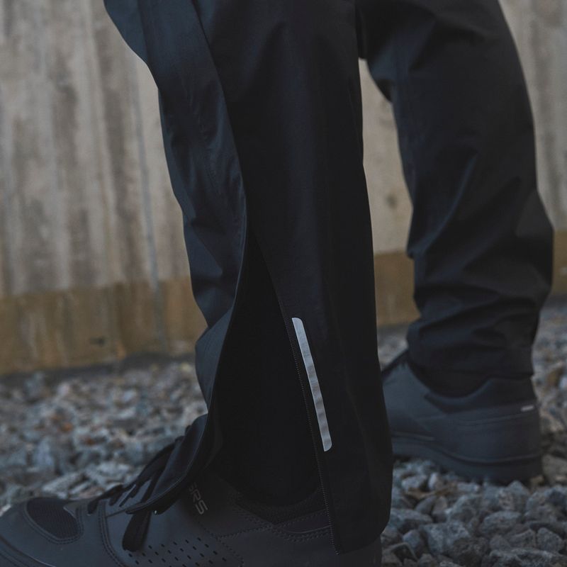 Pantaloni de ciclism pentru bărbați POC Motion Rain uranium black 11