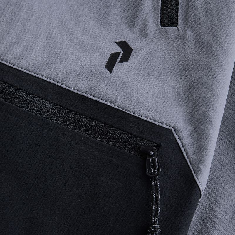 Pantaloni scurți de drumeție Peak Performance Stretch Trek pentru bărbați negru/gri G77541010 5