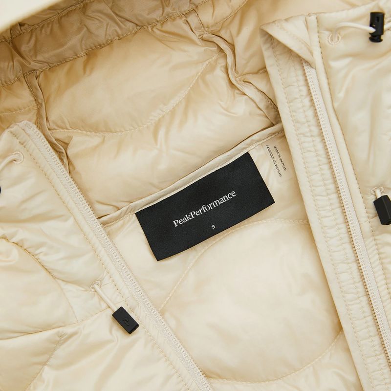 Palton de puf pentru femei Peak Performance Helium Down sand fog 9