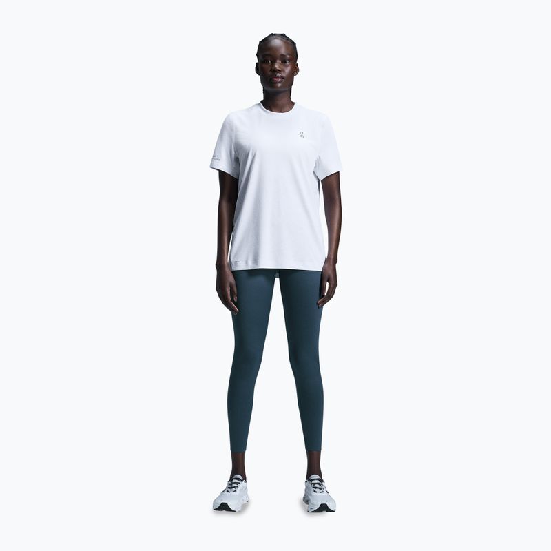 Tricou de antrenament pentru femei On Running Active-T white 2