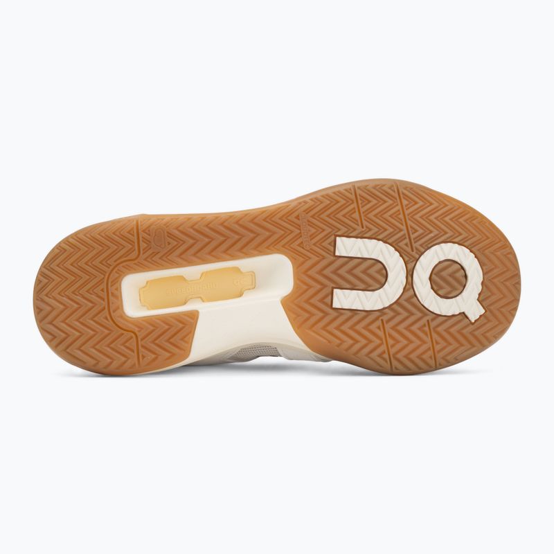 Încălțăminte de tenis pentru femei On Running The Rodger Clubhouse Pro W white/ivory 4