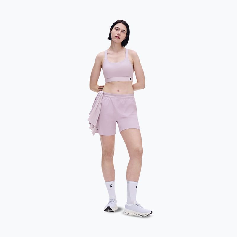 Pantaloni scurți de alergare pentru femei On 5" Performance foxglove 2