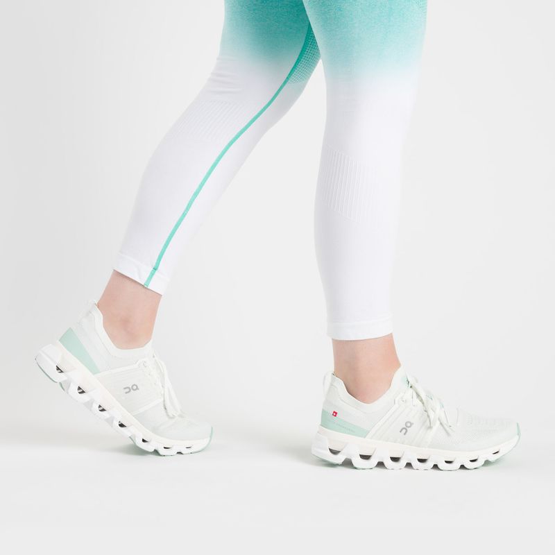 Încălțăminte pentru femei On Cloudswift 3 ivory/creek 2