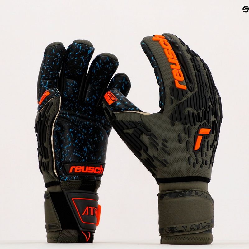Mănuși de portar Reusch Attrakt Freegel Fusion Ortho-Tec Goaliator verzi 5370090-5555 13