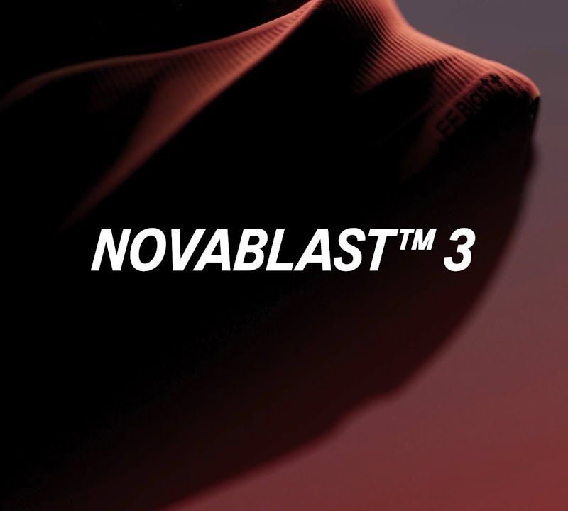 ASICS Novablast 3 pantofi de alergare pentru bărbați albastru francez / albastru furtună 18