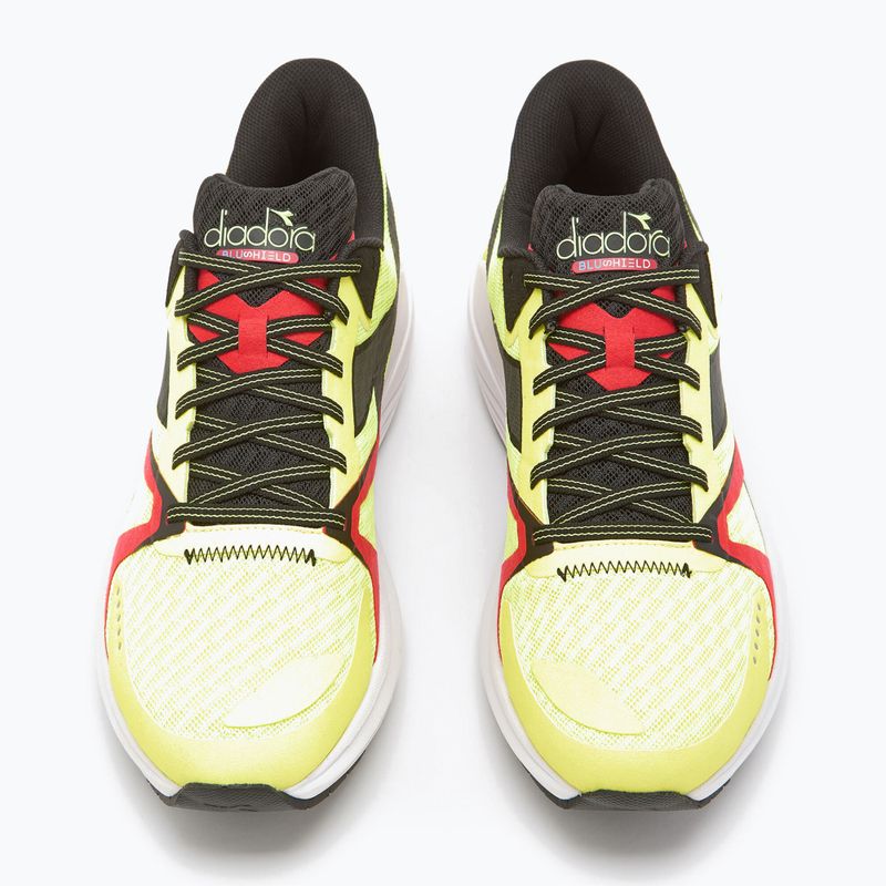Pantofi de alergare pentru bărbați Diadora Mythos Blushield 8 Vortice galben DD-101.179087-D0273 12