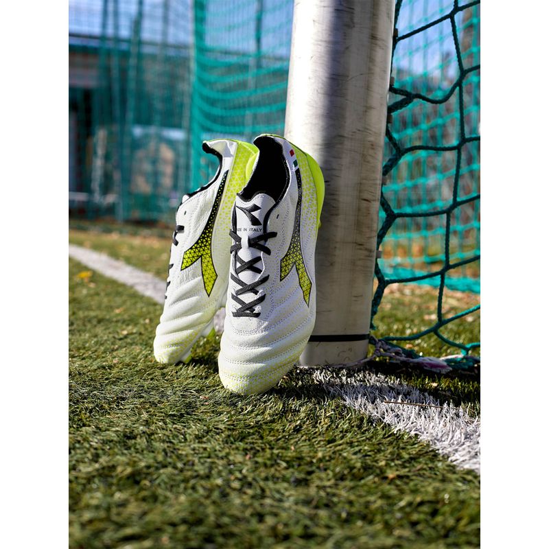 Ghete de fotbal Diadora Brasil Elite Tech GR ITA LPX pentru bărbați, alb/negru/galben-fluo 17
