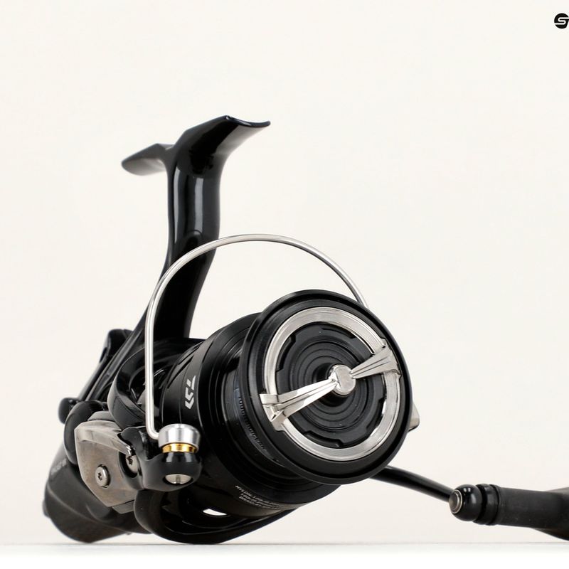 Daiwa Emcast BR 19 mulineta pentru pescuit crap negru 10148-400 5
