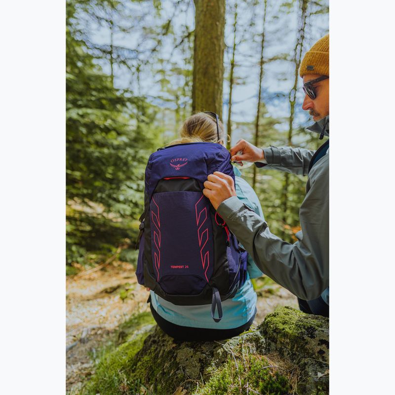 Rucsac turistic pentru femei Osprey Tempest 26 l deep fig/ hotspot pink 15