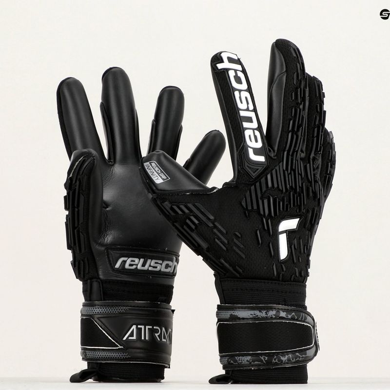 Mănuși de portar Reusch Attrakt Freegel Infinity negru 5370735-7700 9